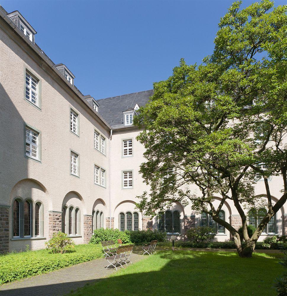 Kardinal Schulte Haus Hotel Bergisch Gladbach Exterior photo
